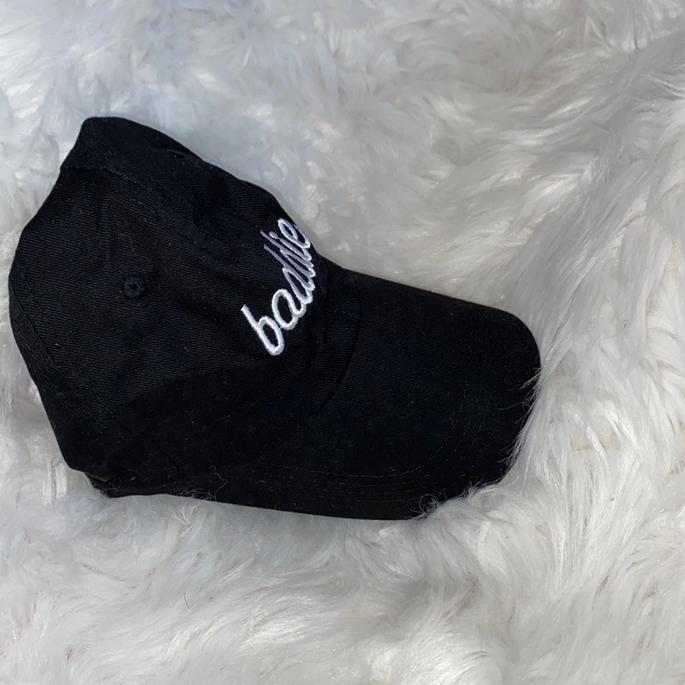 “baddie” hat
